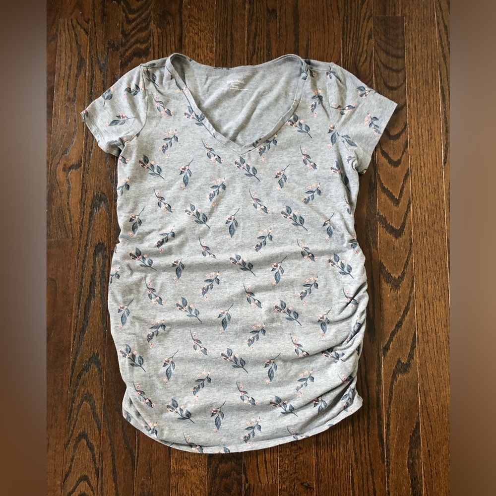 Motherhood Maternity Women’s M Heathered Gray V-Neck Floral Ruched Tee - EUC